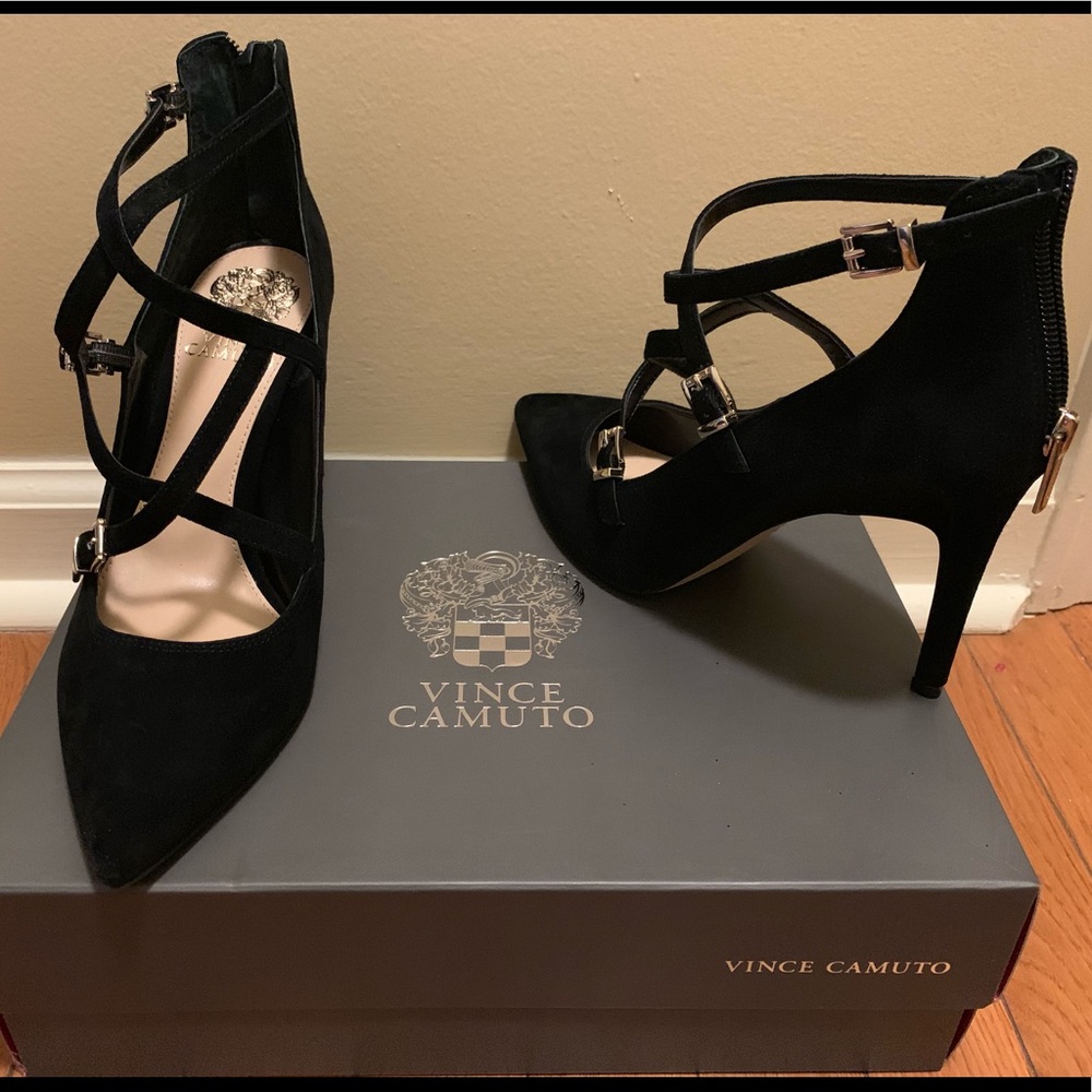 Brand New Vince Camuto black suede heels 8.5